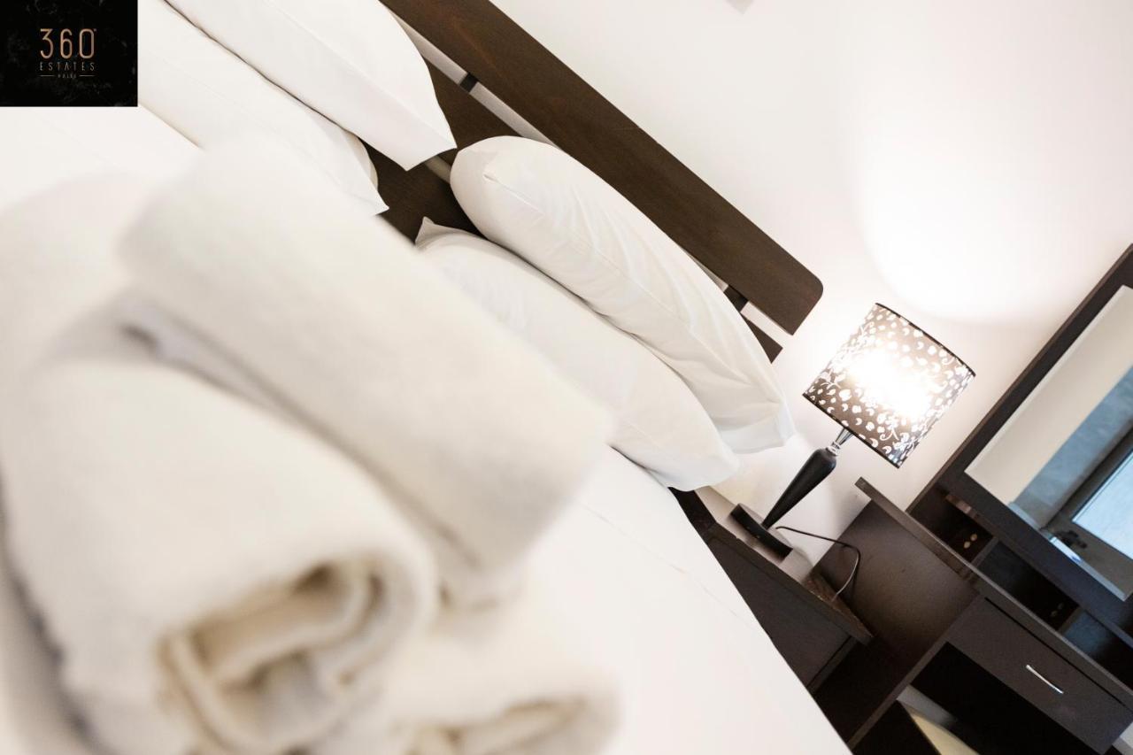 Centre Paceville Apt With Terrace, Bbq & Wifi By 360 Estates Saint Julian's エクステリア 写真