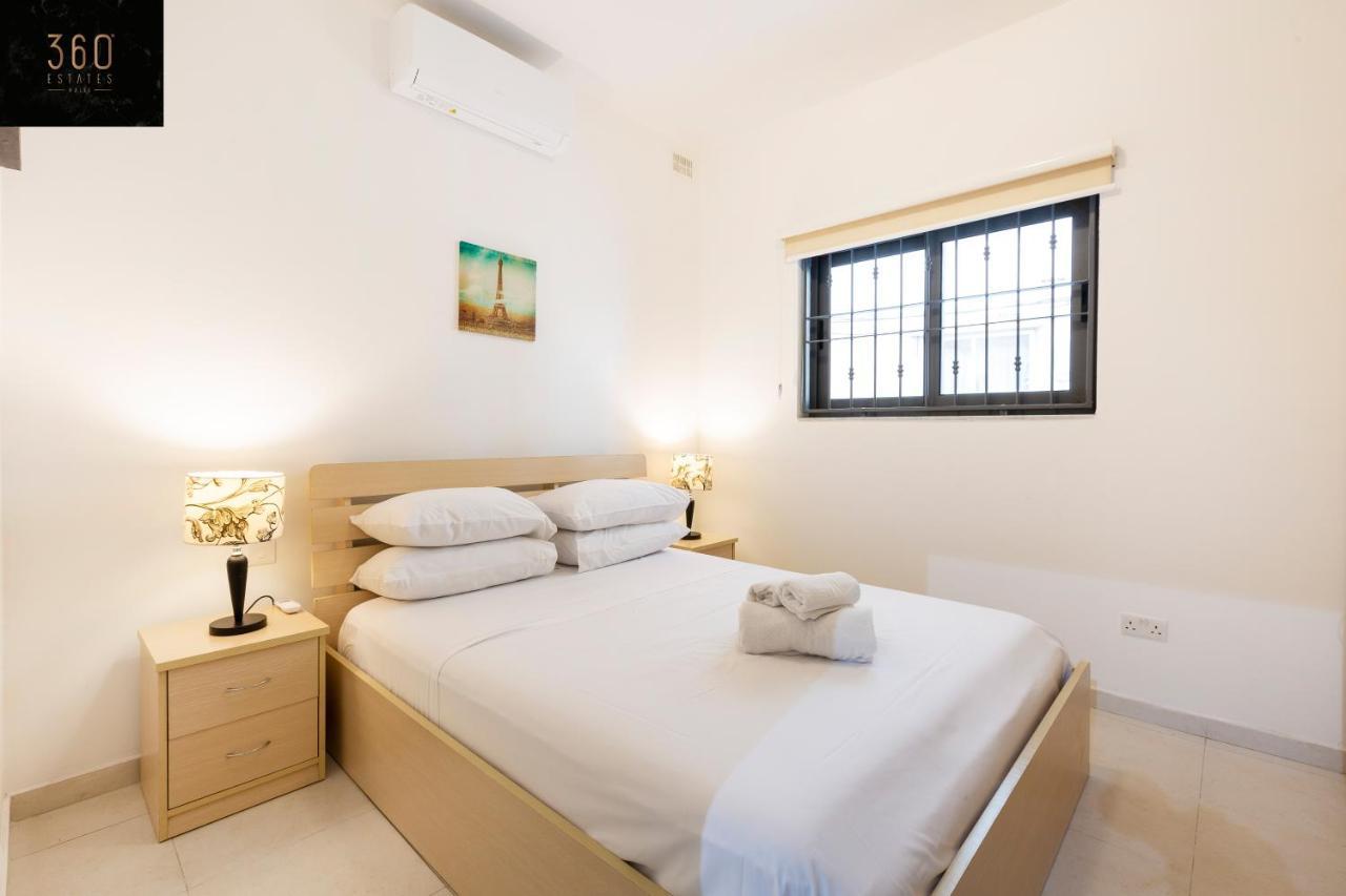 Centre Paceville Apt With Terrace, Bbq & Wifi By 360 Estates Saint Julian's エクステリア 写真
