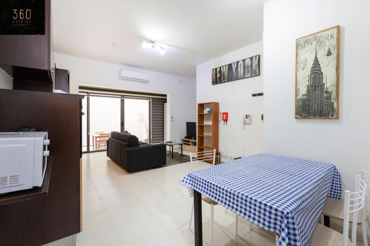 Centre Paceville Apt With Terrace, Bbq & Wifi By 360 Estates Saint Julian's エクステリア 写真